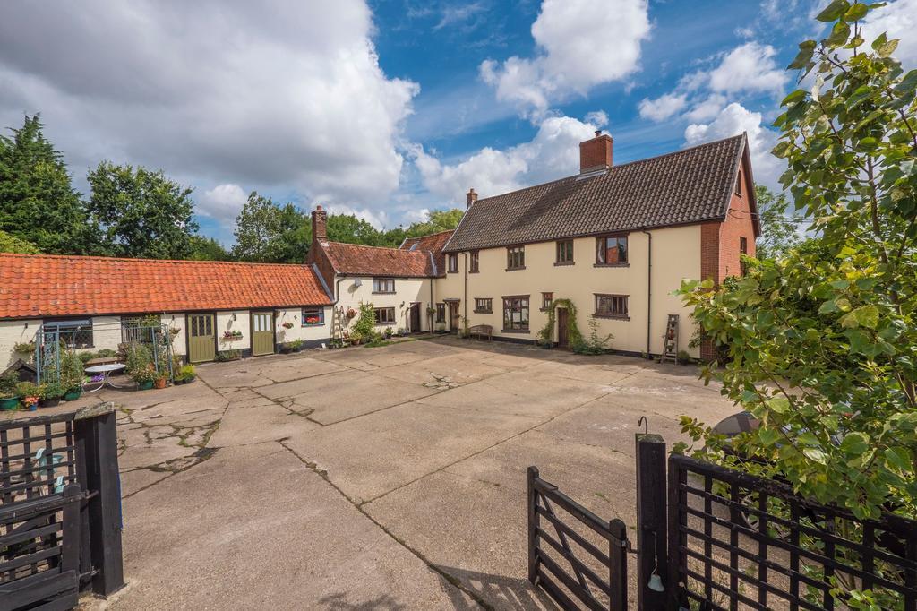 Valley Farmhouse, Westhall Redisham Exterior photo